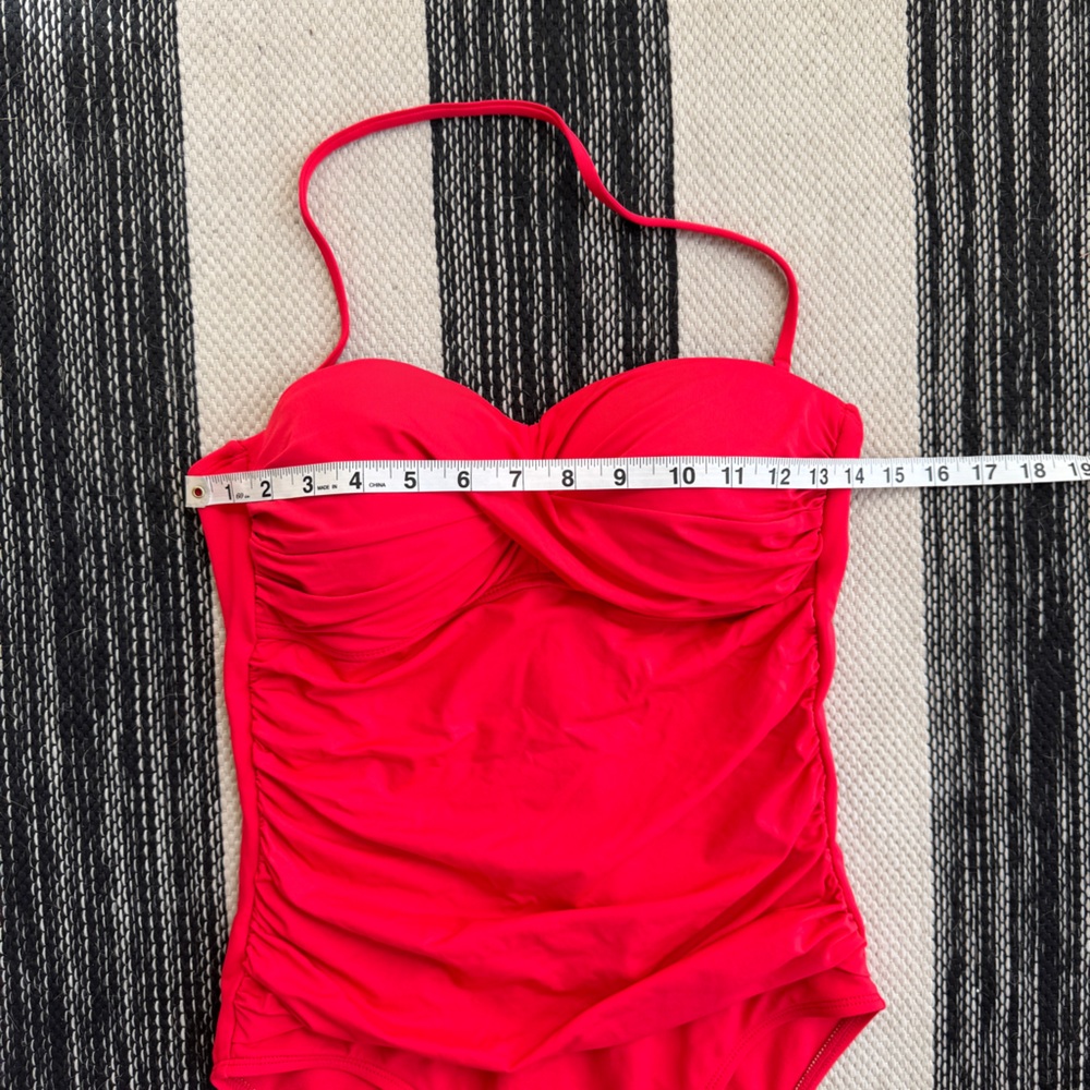 Lize Claiborne Swimsuit Women's Red Halter Top One Piece Swimsuit Size 8 - Picture 7 of 9